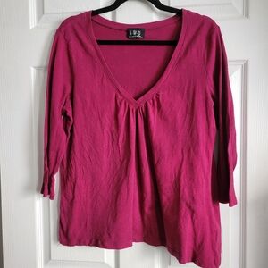 Deep V-neck 3/4 Sleeve Top